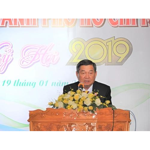 2. Đóng góp cho quốc phòng và cộng đồng dòng họ